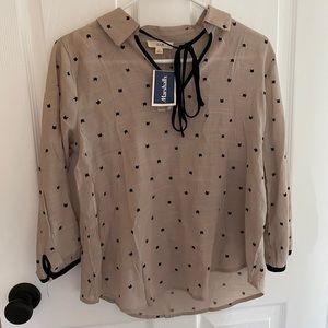 Women’s cat shirt Medium